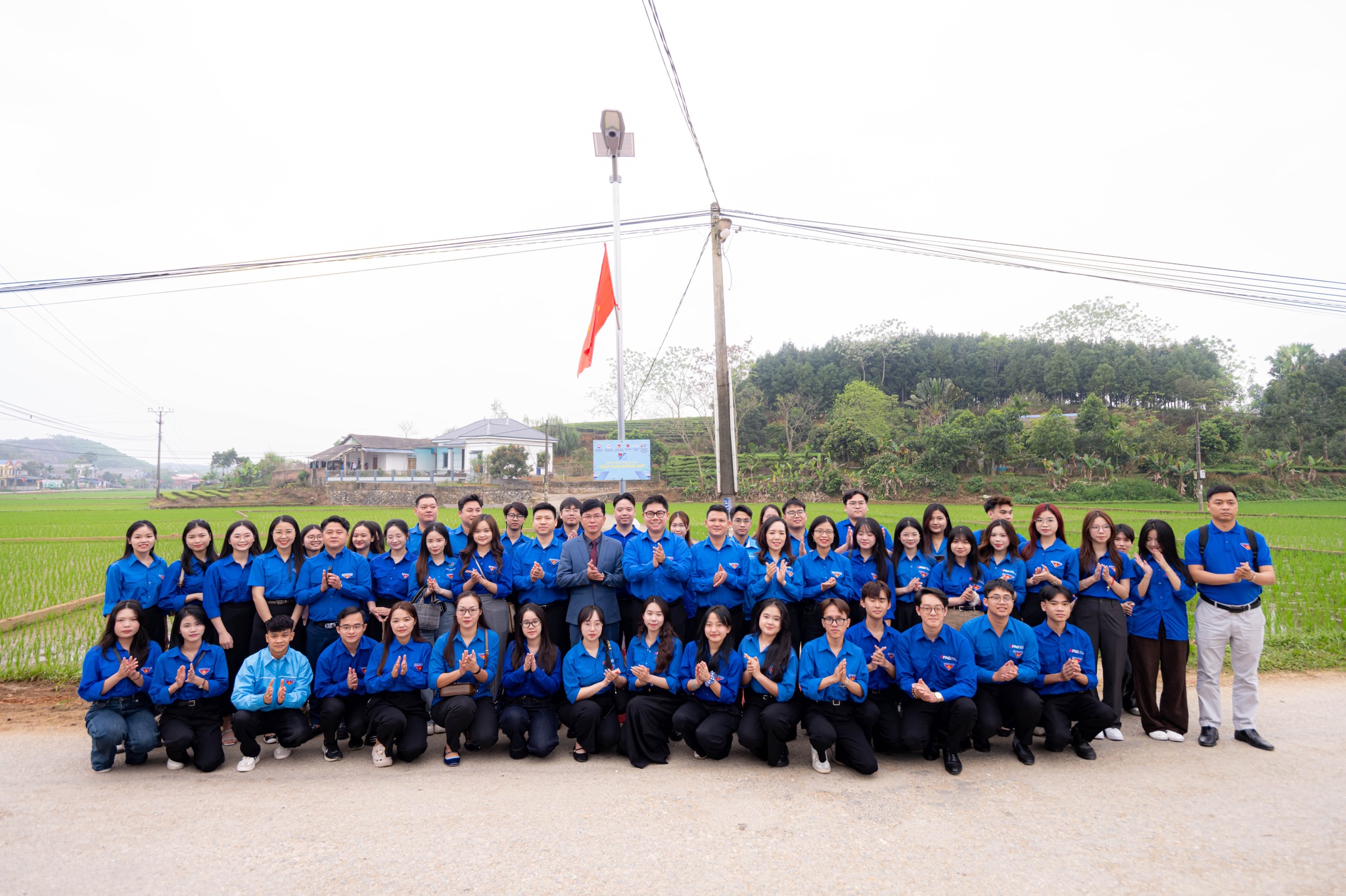 TUỔI TRẺ TỔNG CÔNG TY ĐẦU TƯ PHÁT TRIỂN ĐƯỜNG CAO TỐC VIỆT NAM SÔI NỔI TỔ CHỨC CHƯƠNG TRÌNH “GIÁO DỤC LÝ TƯỞNG CÁCH MẠNG CHO THANH NIÊN NĂM 2026” GẮN VỚI THÁNG THANH NIÊN