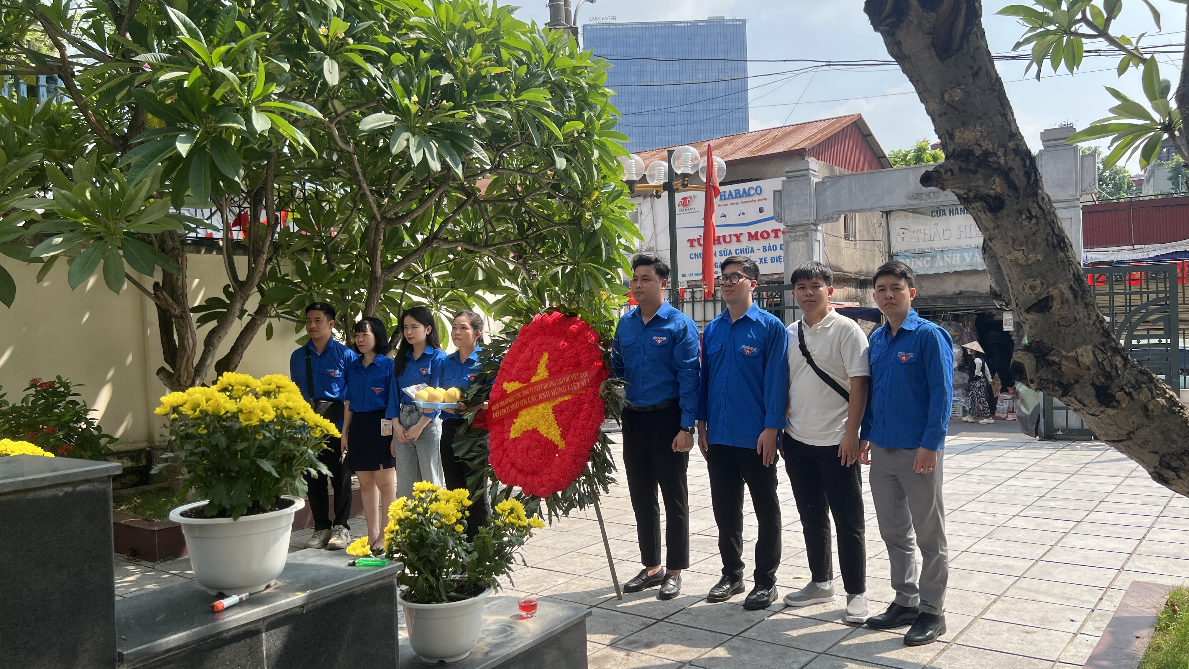 🪷 CHI ĐOÀN KHỐI VĂN PHÒNG CƠ QUAN TỔNG CÔNG TY DÂNG HƯƠNG, DÂNG HOA TƯỞNG NIỆM CÁC ANH HÙNG LIỆT SĨ🪷